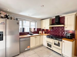 Photo 17- click for photo gallery